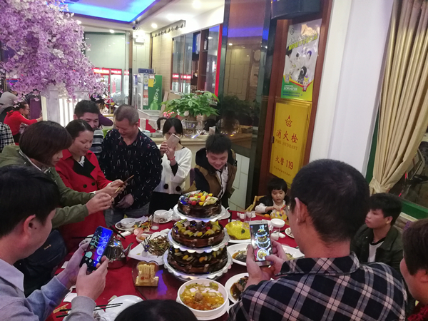 翔宇粉末冶金建廠18周年蛋糕 翔宇粉末冶金建廠18周年蛋糕